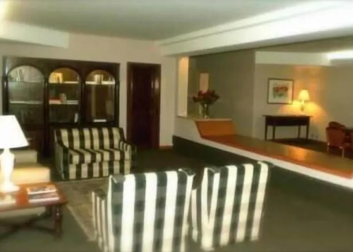 Hotel Duque Center 3*