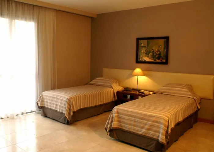 Hotel Duque Center 3*